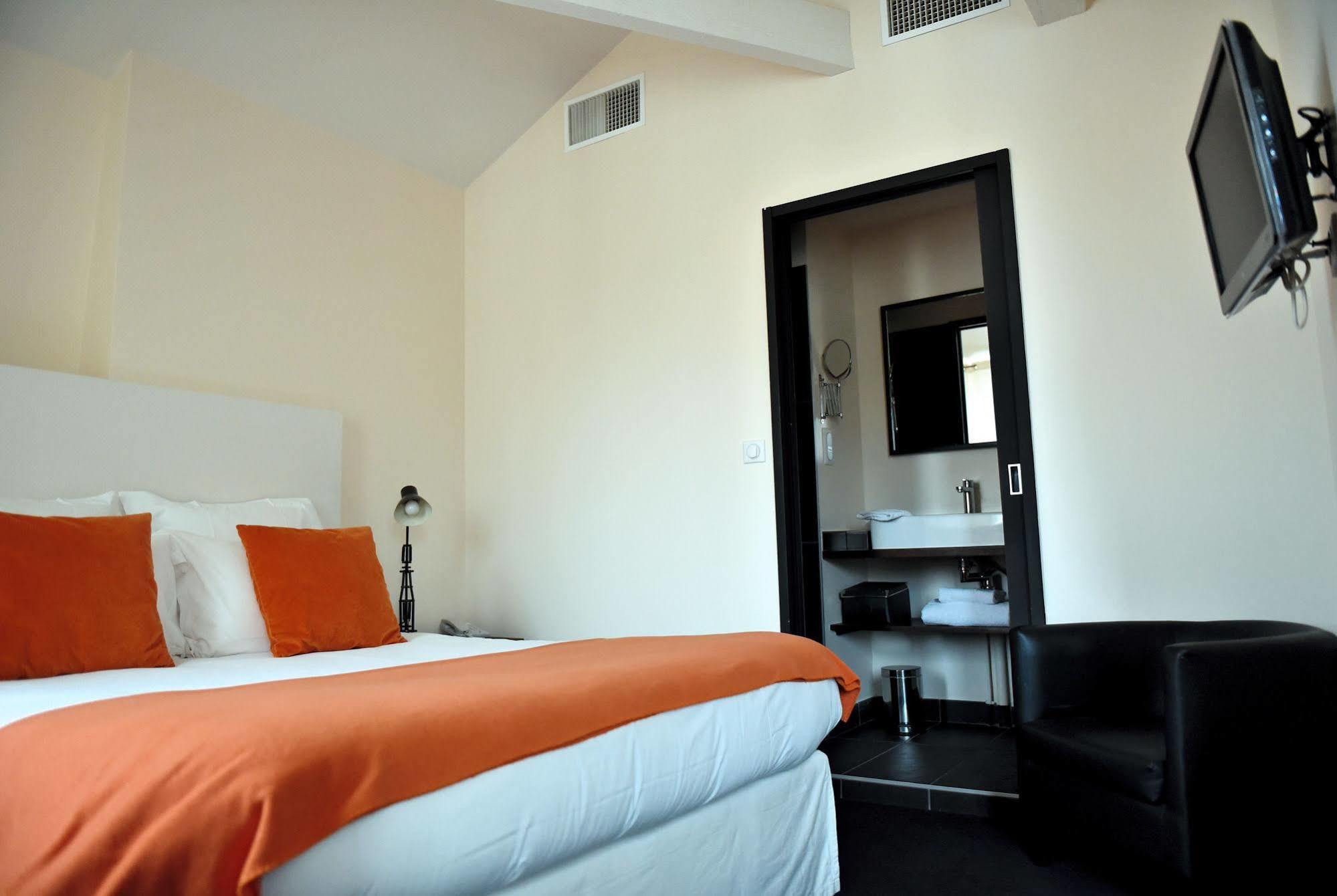 Hotel Particulier - La Chamoiserie Niort Bagian luar foto
